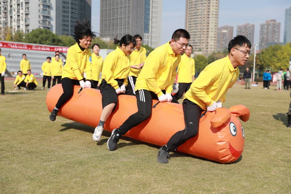 1574075213260161.jpg 黃毛.jpg