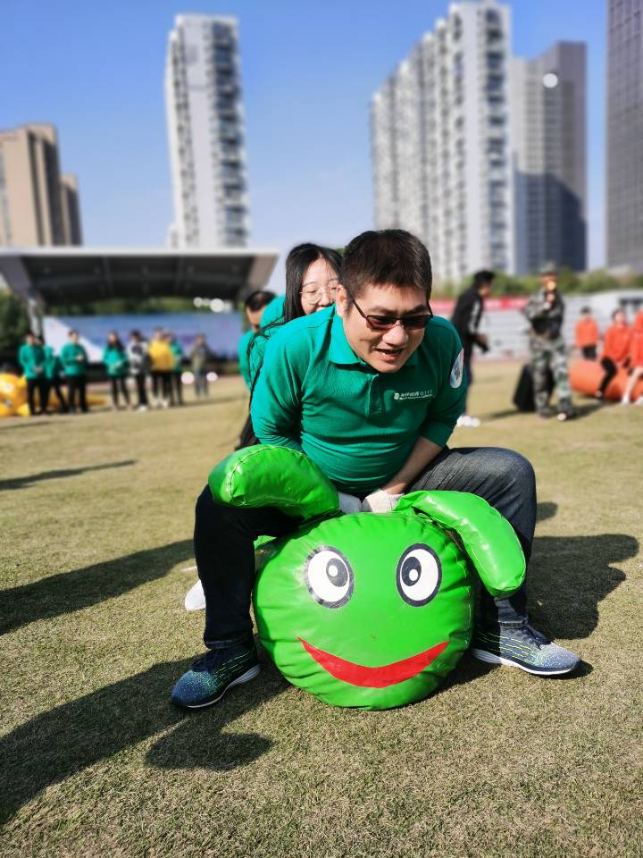 1574075294550351.jpg 墨綠毛.jpg