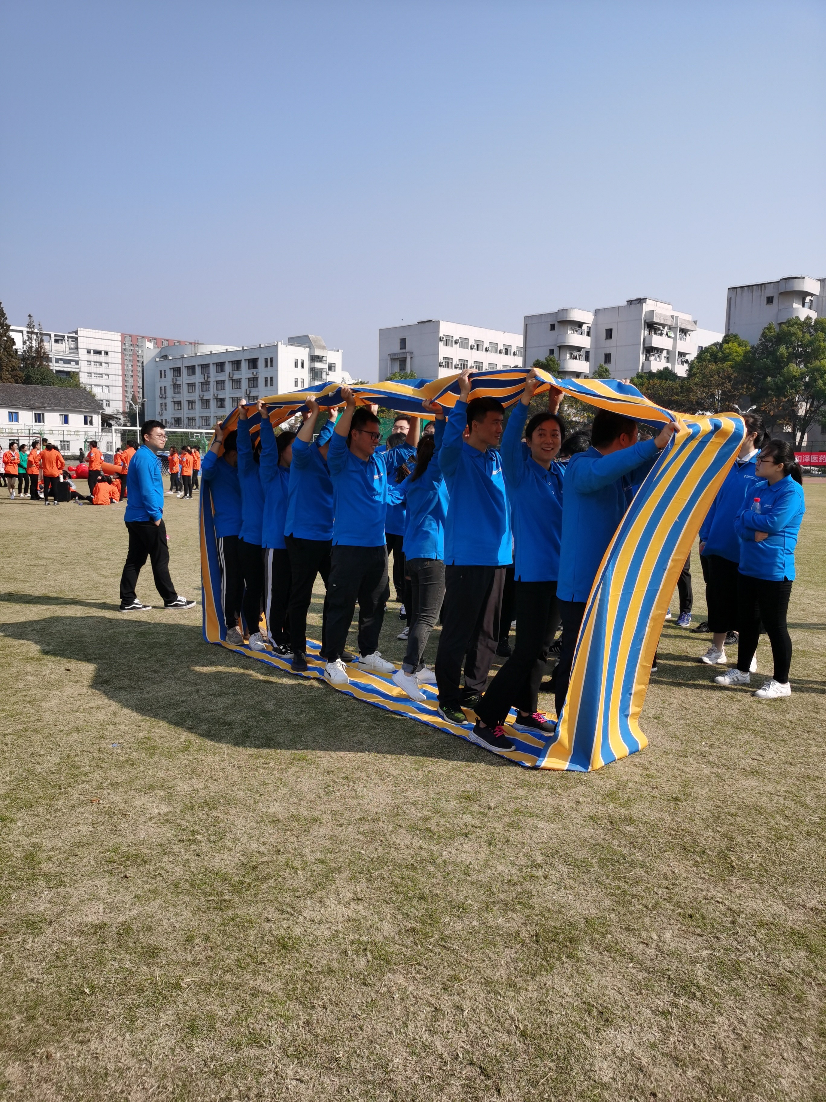 1574076721923263.jpg 藍風(fēng).jpg